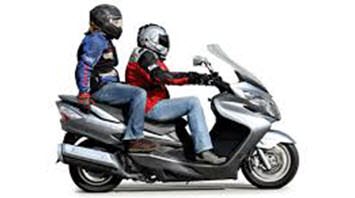 recomendaciones conducir scooter con pasajero